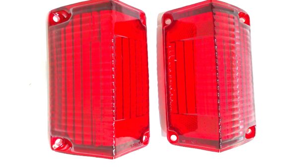 Taillight Lens (pr) 68-69 EC/WGN